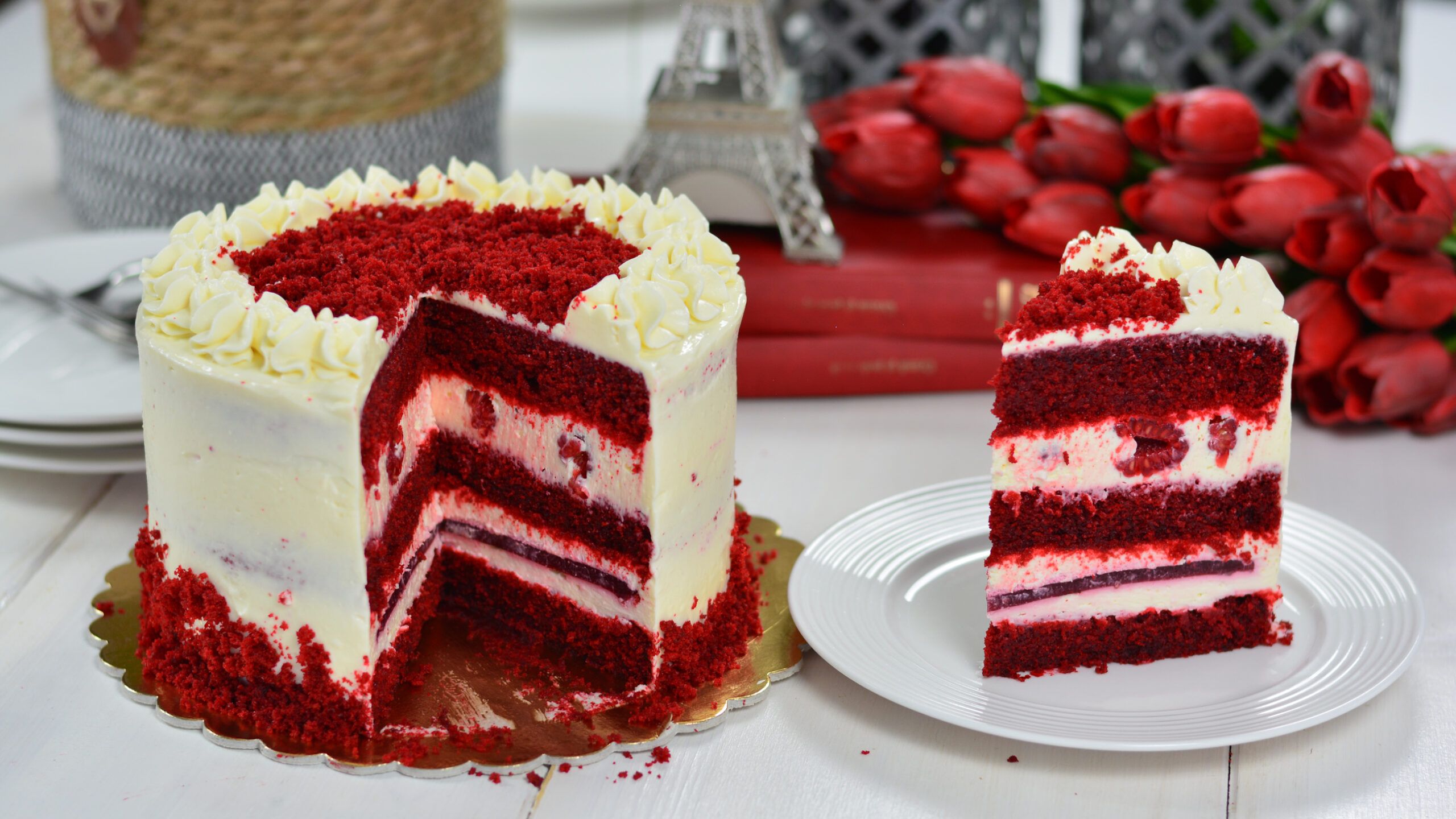 RED VELVET cu zmeura – reteta de tort pas cu pas